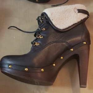 Bcbg womans bootie